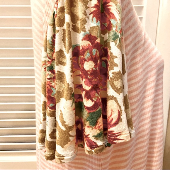 Reborn J Striped and floral contrasting top L - Picture 3 of 4